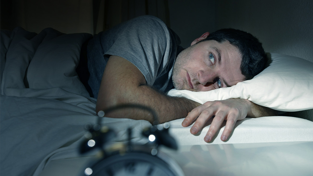 Aufnahme einer Person, die an nächtlicher Schlaflosigkeit leidet