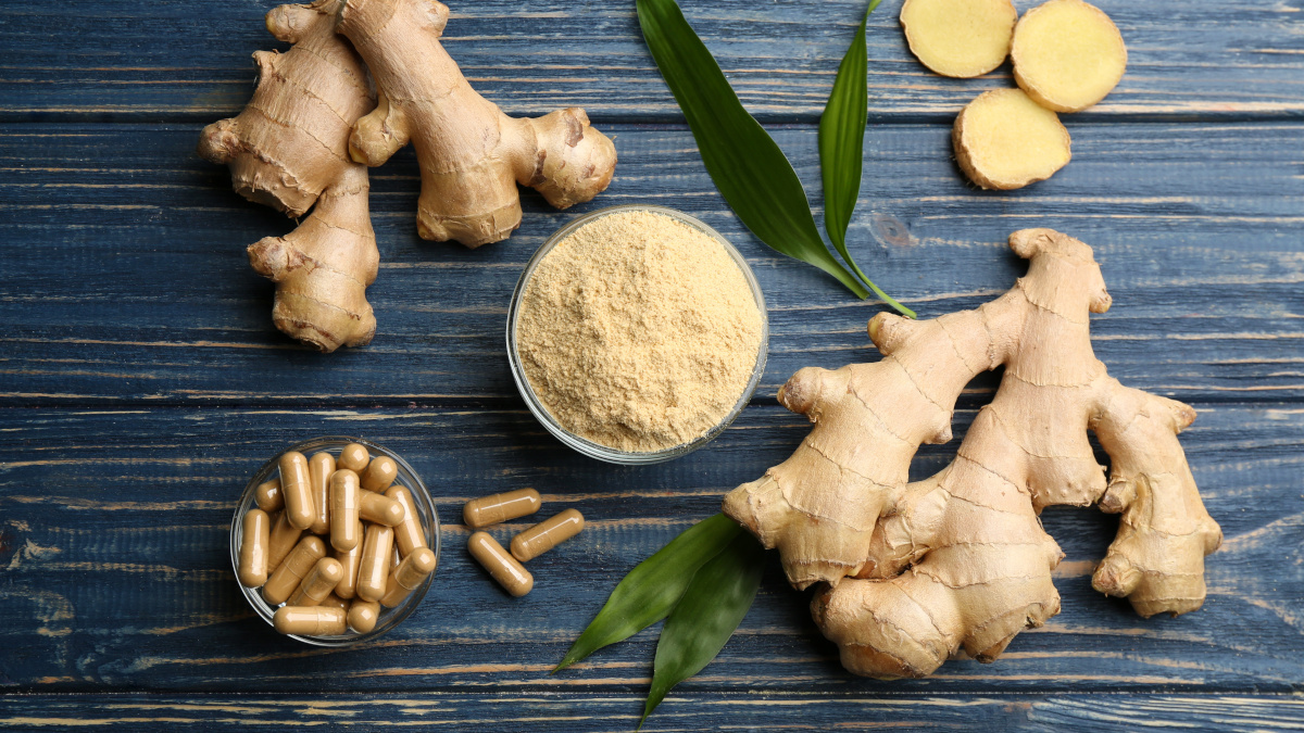 Ginger root, powder and capsules