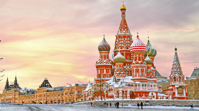 Cathédrale russe sous la neige