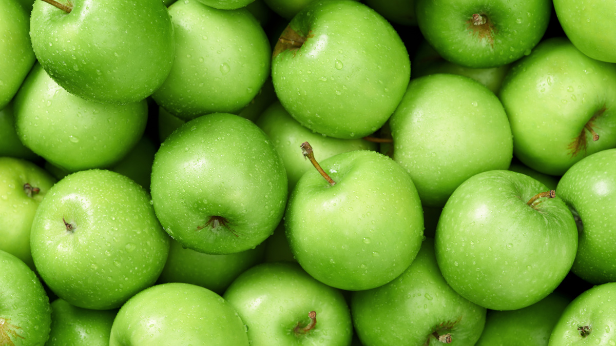Detox monodiet of green apples