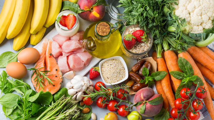 Régime DASH anti-hypertension riche en fruits et légumes