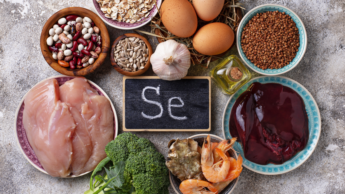 Offal, shrimps, eggs and nuts rich in selenium