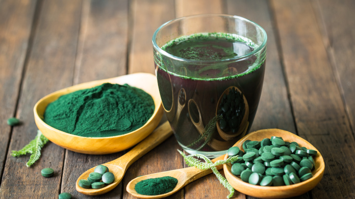 Spiruline en poudre et en comprimés